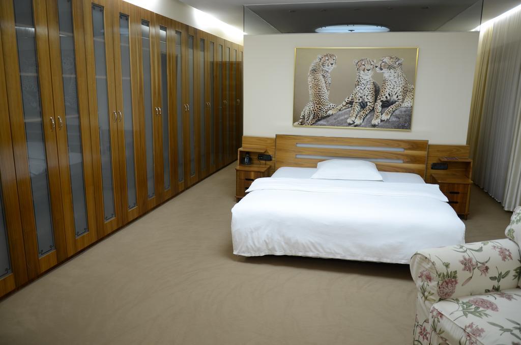 Hotel By Gastroid Ilidža Eksteriør billede
