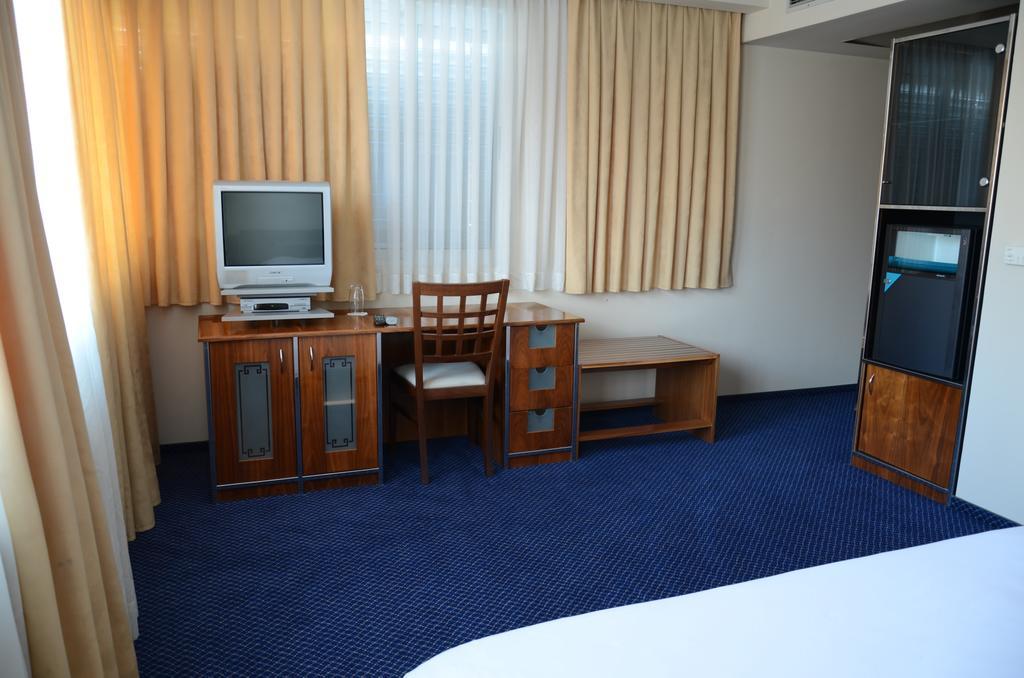 Hotel By Gastroid Ilidža Eksteriør billede
