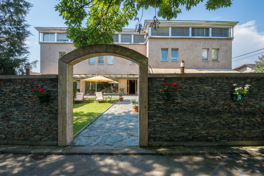 Hotel By Gastroid Ilidža Eksteriør billede