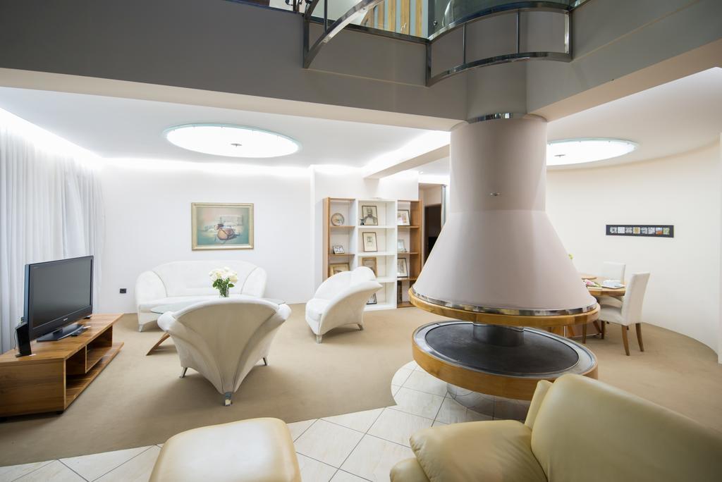 Hotel By Gastroid Ilidža Eksteriør billede