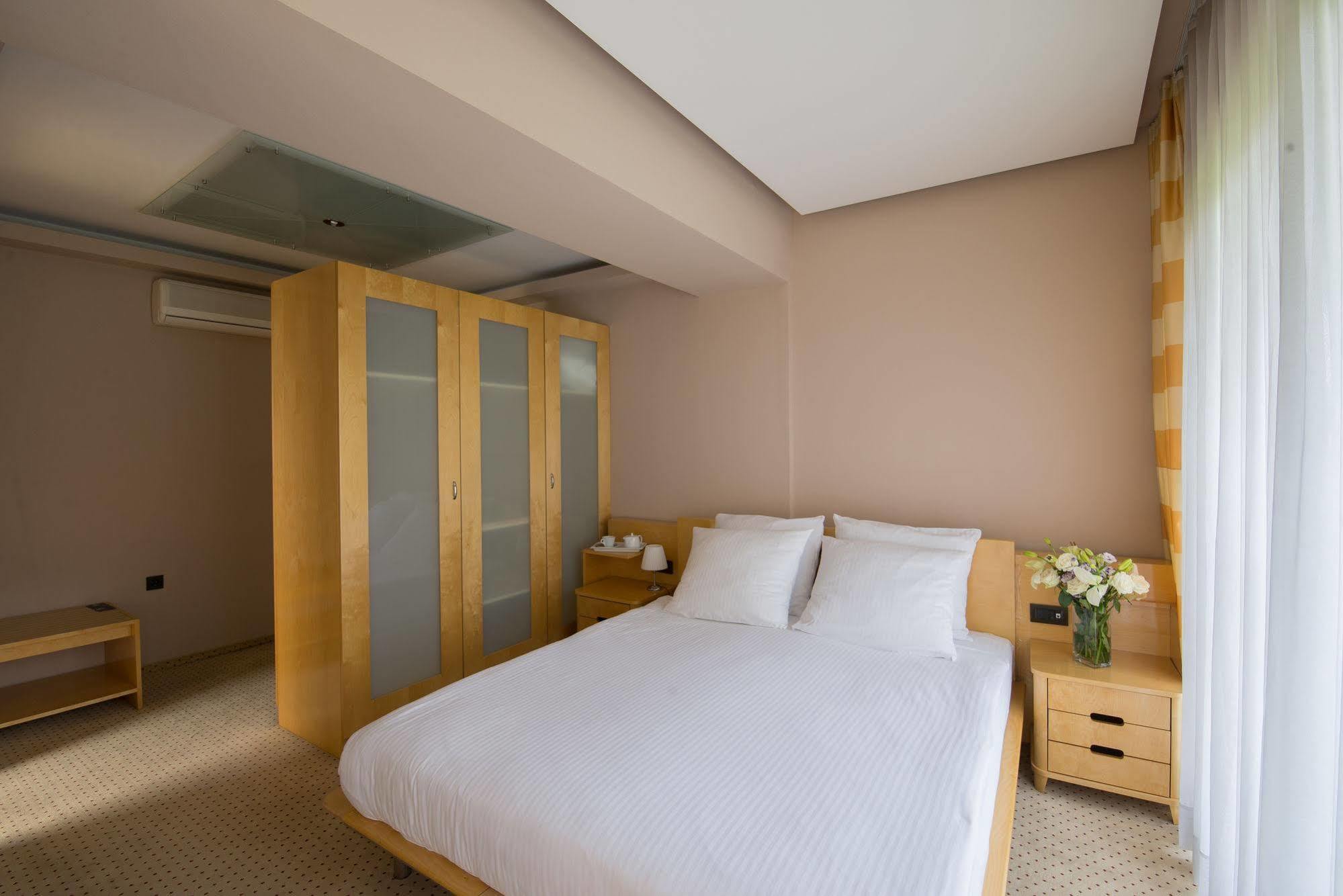 Hotel By Gastroid Ilidža Eksteriør billede